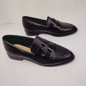JustFab. Women's black loafers size (7.5)